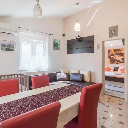 Holiday home Istra Valtura